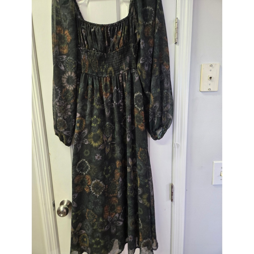 Slate & Willow Dark Floral Smocked Midi Dress Puff Sleeve Green Brown 10774 S